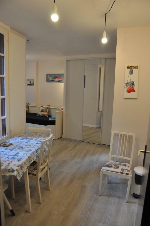 La Bertaudiere Apartment Сен Мало Екстериор снимка